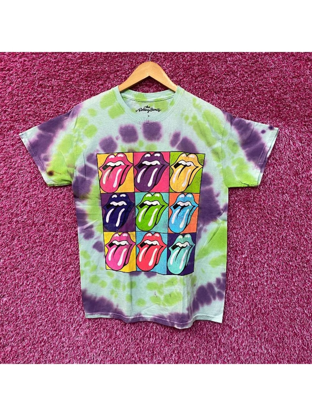 The Rolling Stones Hot Lips Art Tshirt Tie Dye tshirt size Small